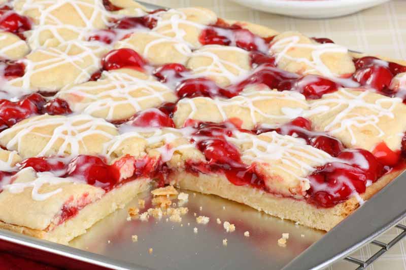 Browse High-End Jelly Roll Pans at Premier Gourmet